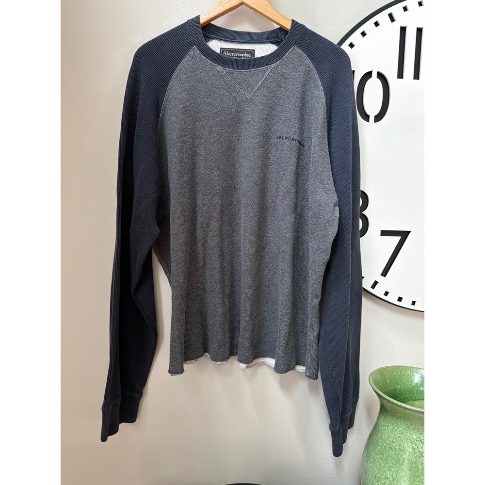 Y2K Abercrombie Fitch Men's Size XL Long Sleeve Raglan Shirt Gray & Blue Logo